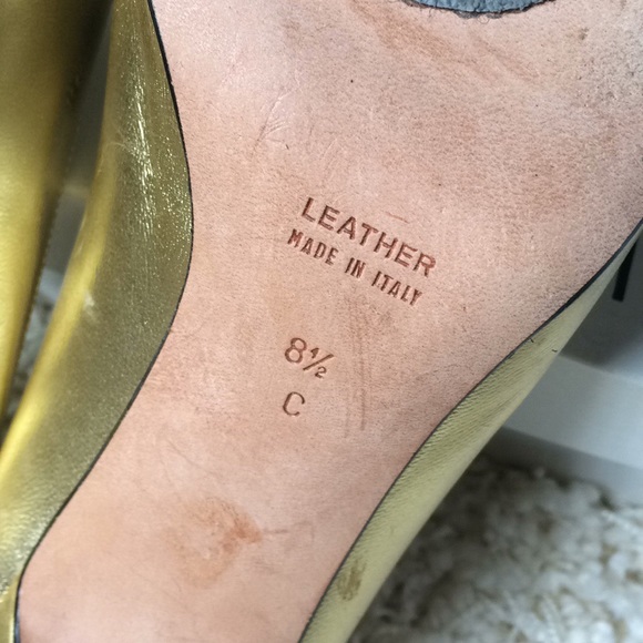 Anne Klein Gold Leather Heels - Picture 5 of 8